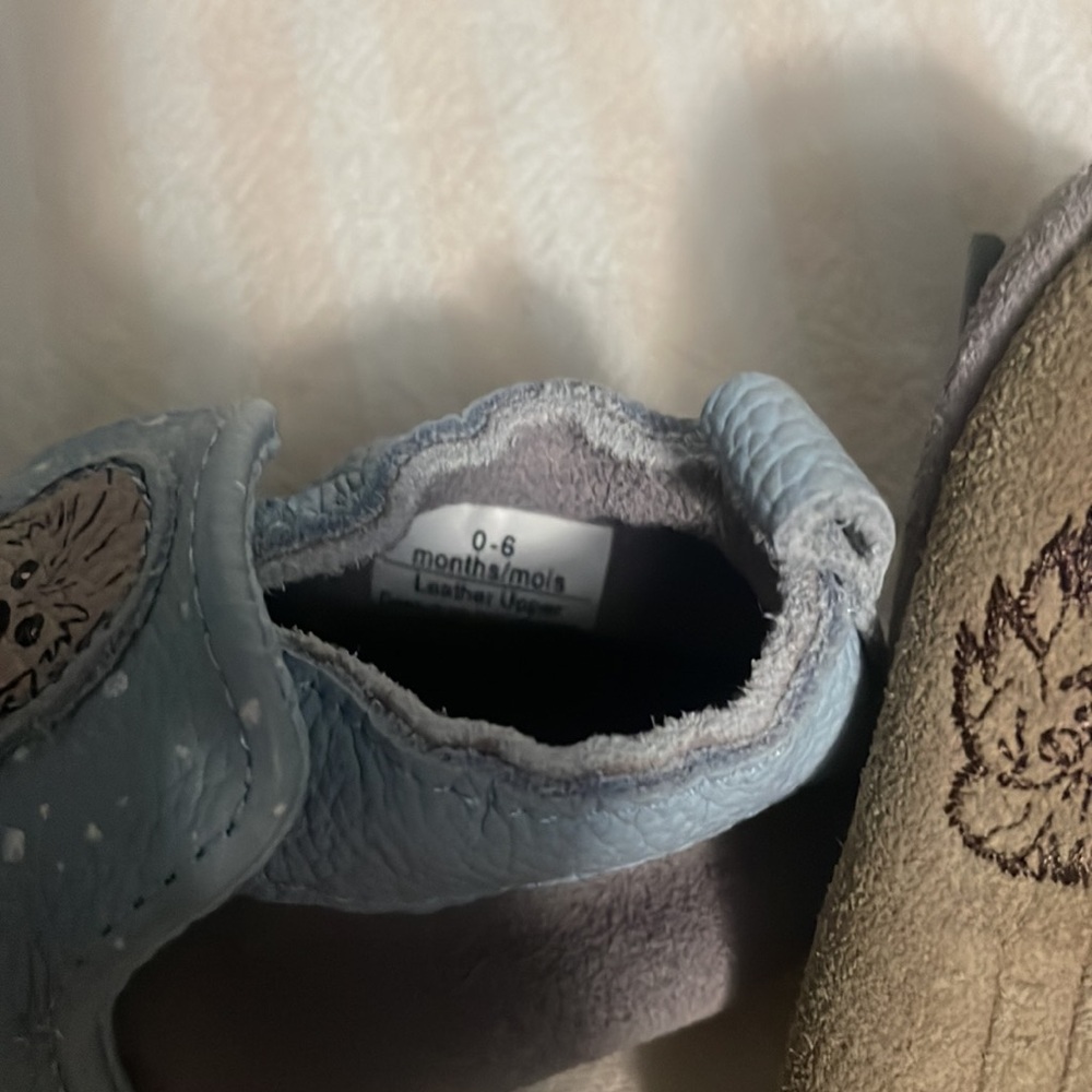 0-6 months Robeez Star Wars Moccasins - Picture 3 of 3